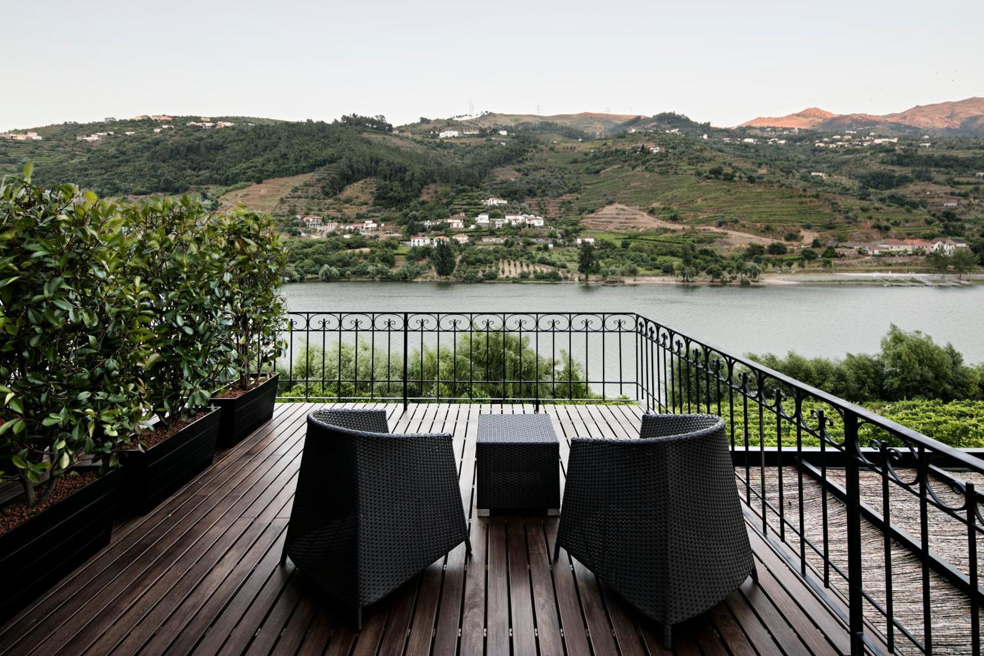 Quinta De S.Bernardo - Winery & Farmhouse Mesao Frio Room photo